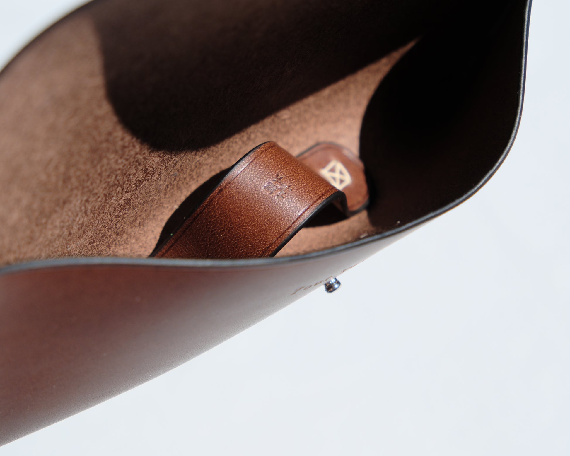 Snap Pocket Eyeware Case - Brown