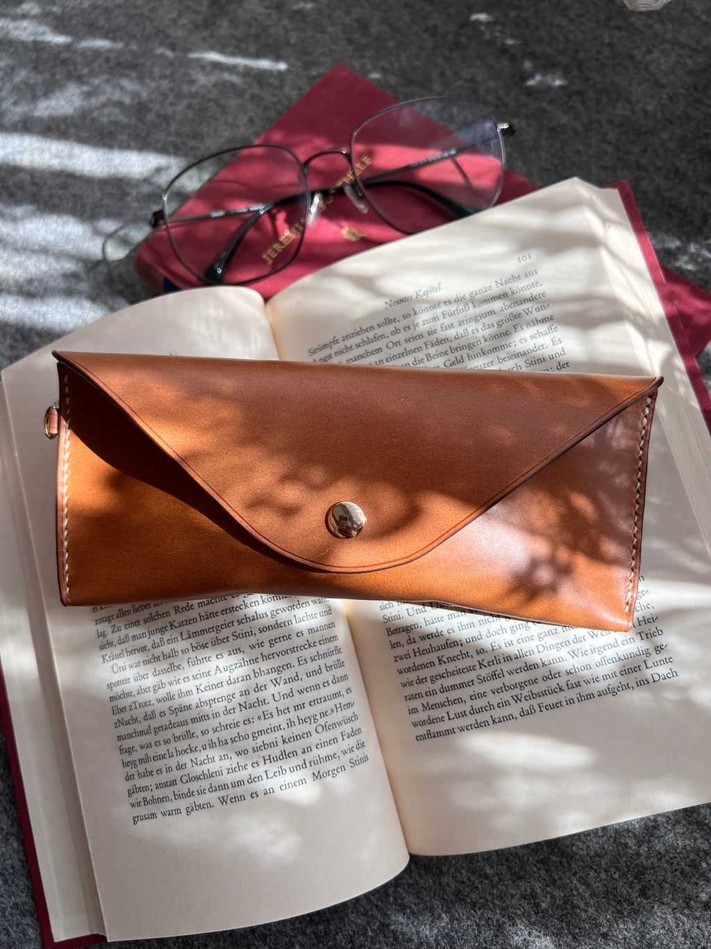 Snap Pocket Eyeware Case - Camel