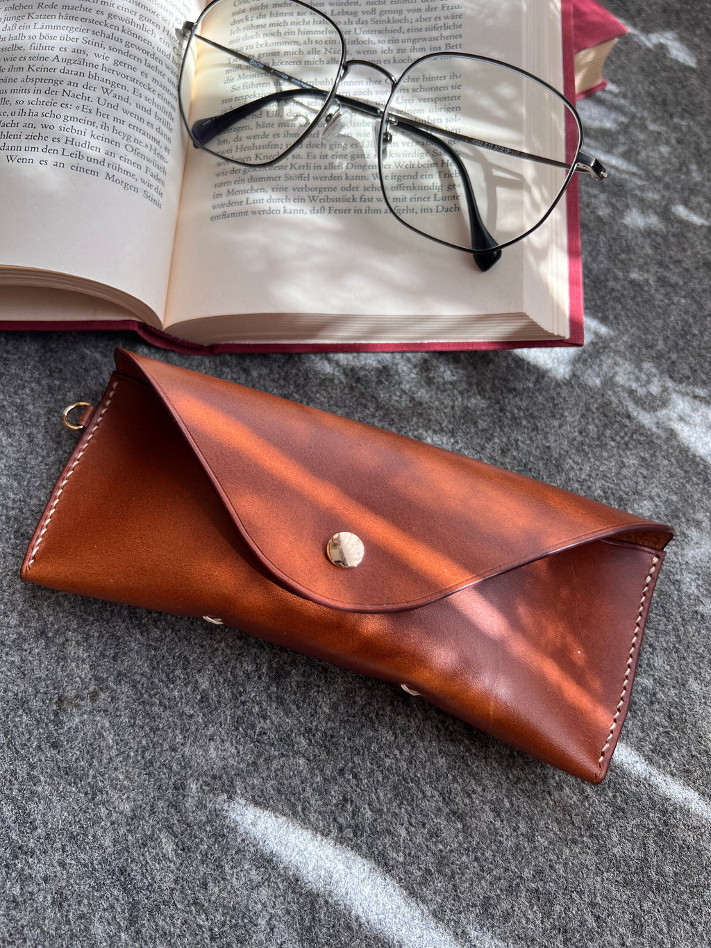 Snap Pocket Eyeware Case - Cognac