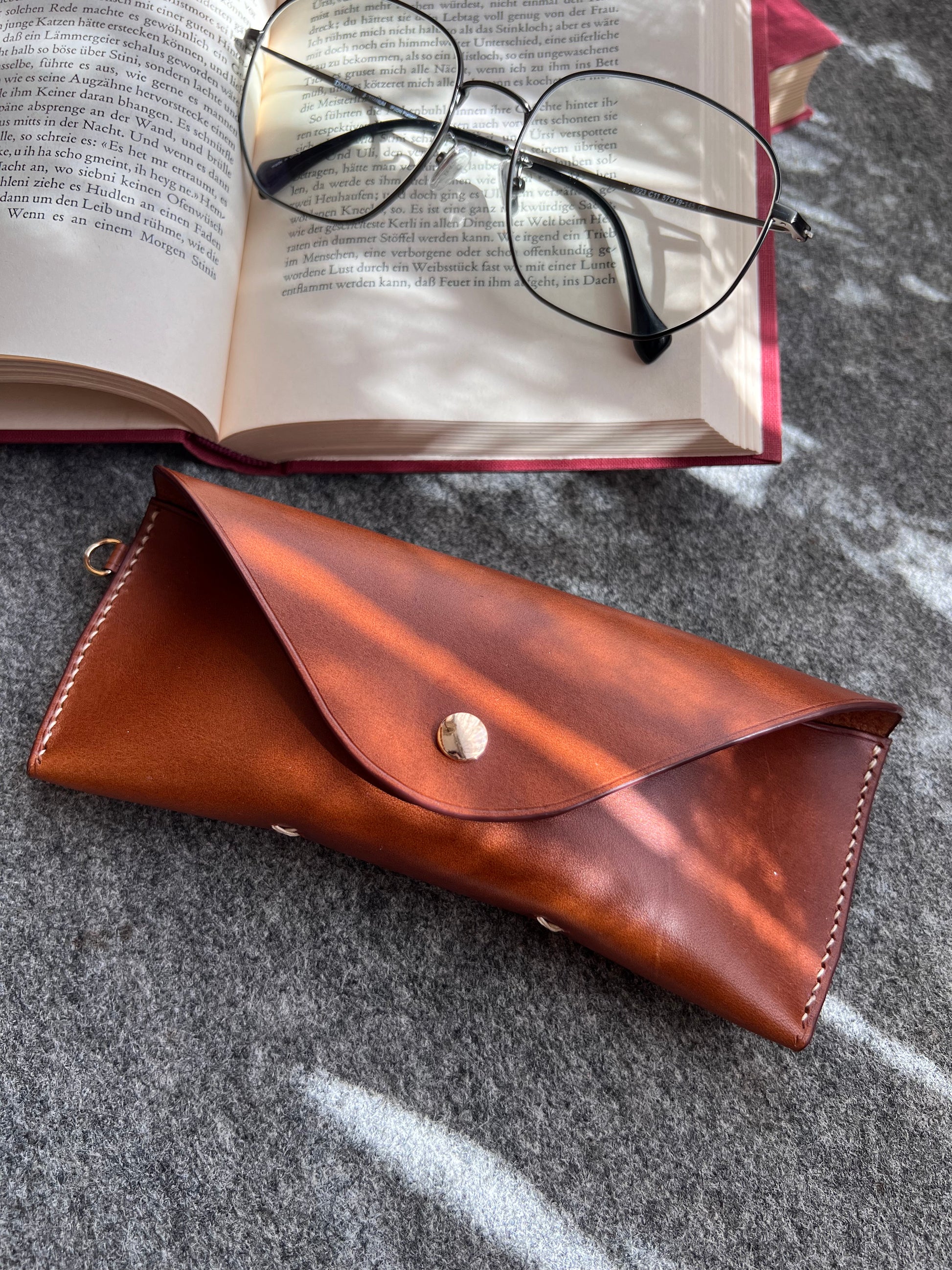 Snap Pocket Eyeware Case - Cognac