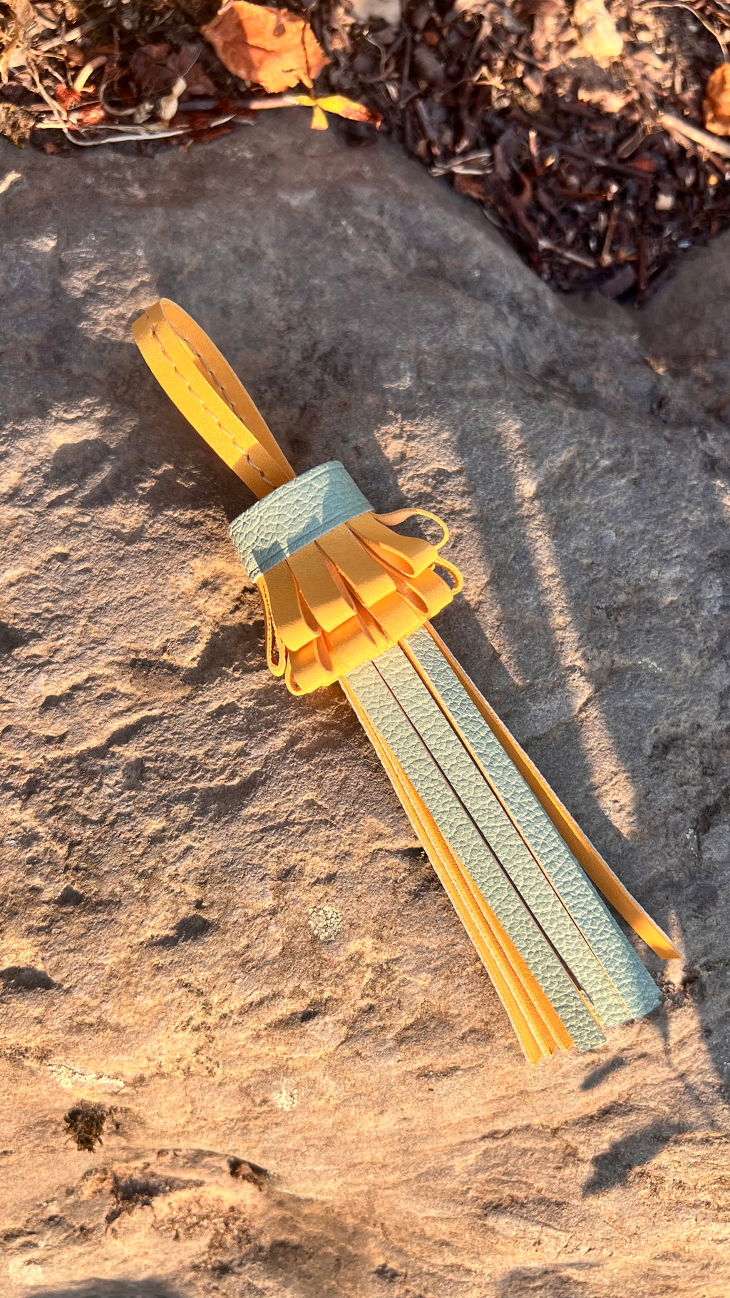 Mini Workshop - Leatehr Tassel Charm
